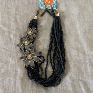 Elegant Floral Beaded Necklace